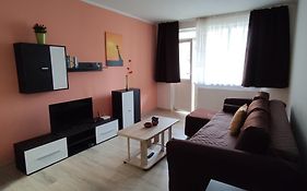 Zoldrebi Apartment