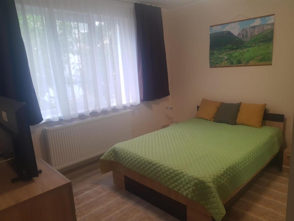 Zoldrebi Apartment Turda Exterior foto